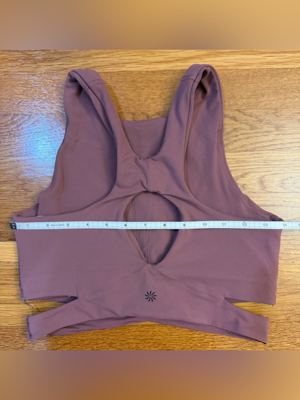 Athleta Conscious Cut Out Crop Top Bra in Mauve Red - Size Small - Picture 4 of 5